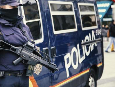 По данным испанских медиа, в Барселоне задержаны трое граждан Грузии